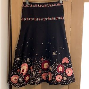 Brown linen embroidered skirt.